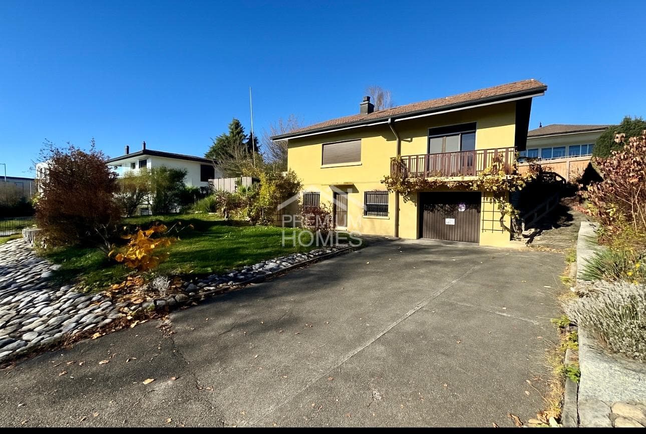 Einfamilienhaus mit Baubewilligung und Projekt