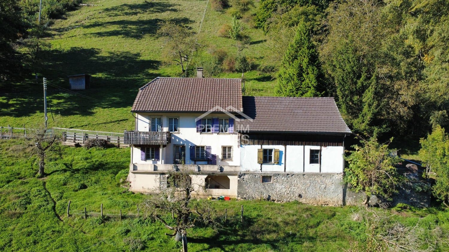 Naturparadies mit zwei Wohneinheiten und Tierhaltungsmöglichkeiten