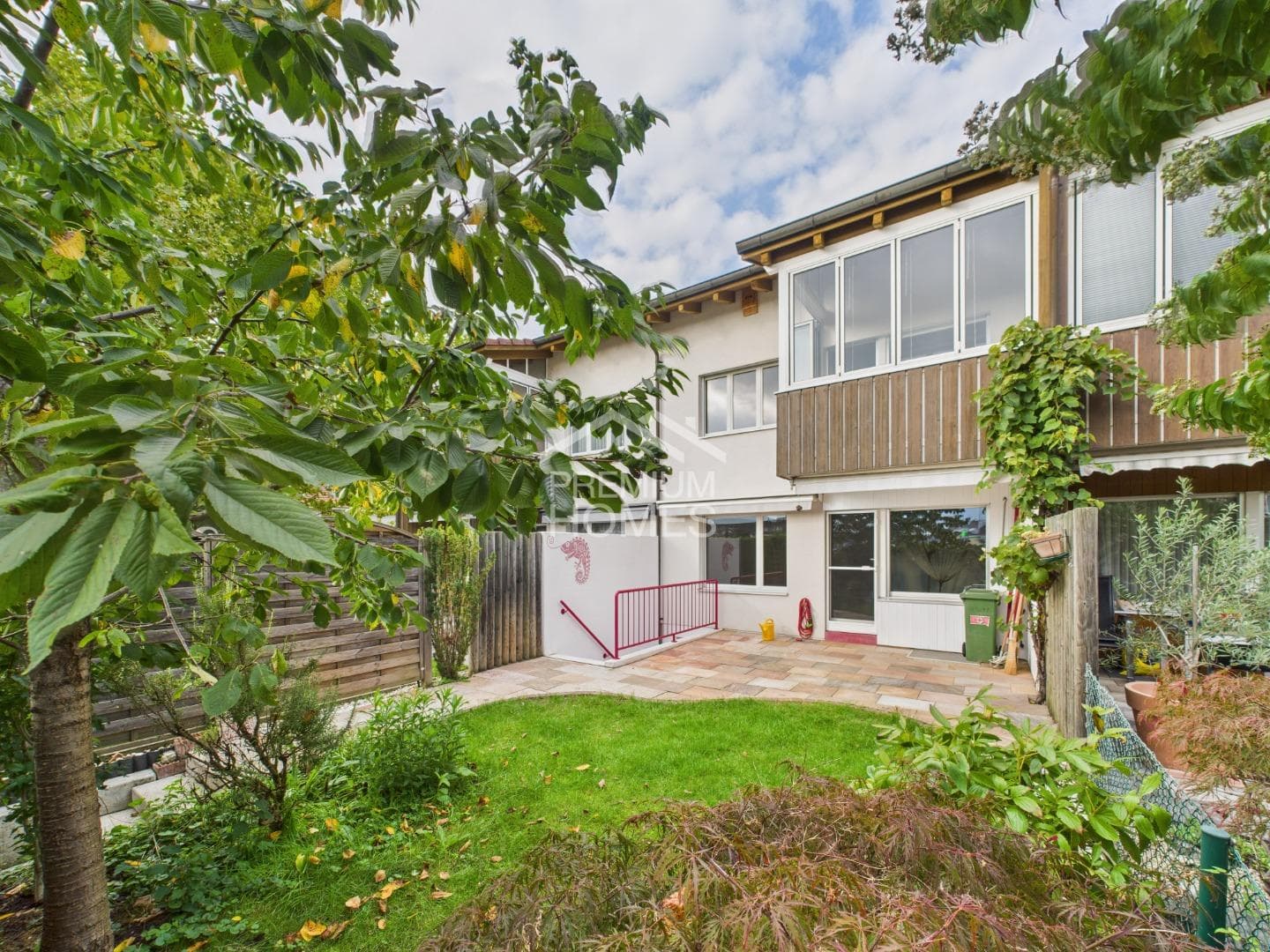 Familienidylle im Grünen, Stadtnah wohnen, Natur geniessen