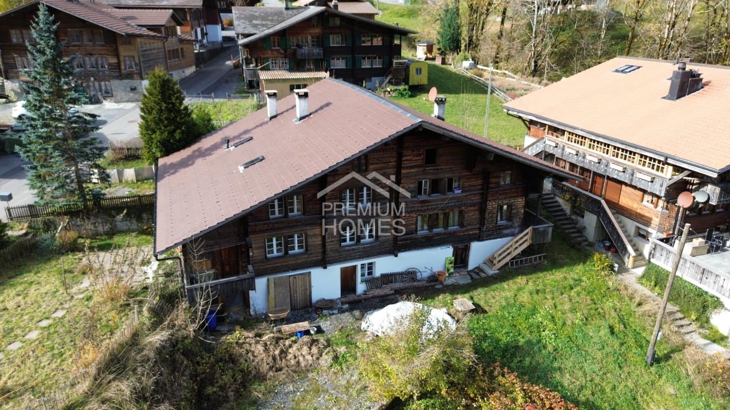 Charmantes Dreifamilienhaus - Perfekt für Freizeit- und Outdooraktivit