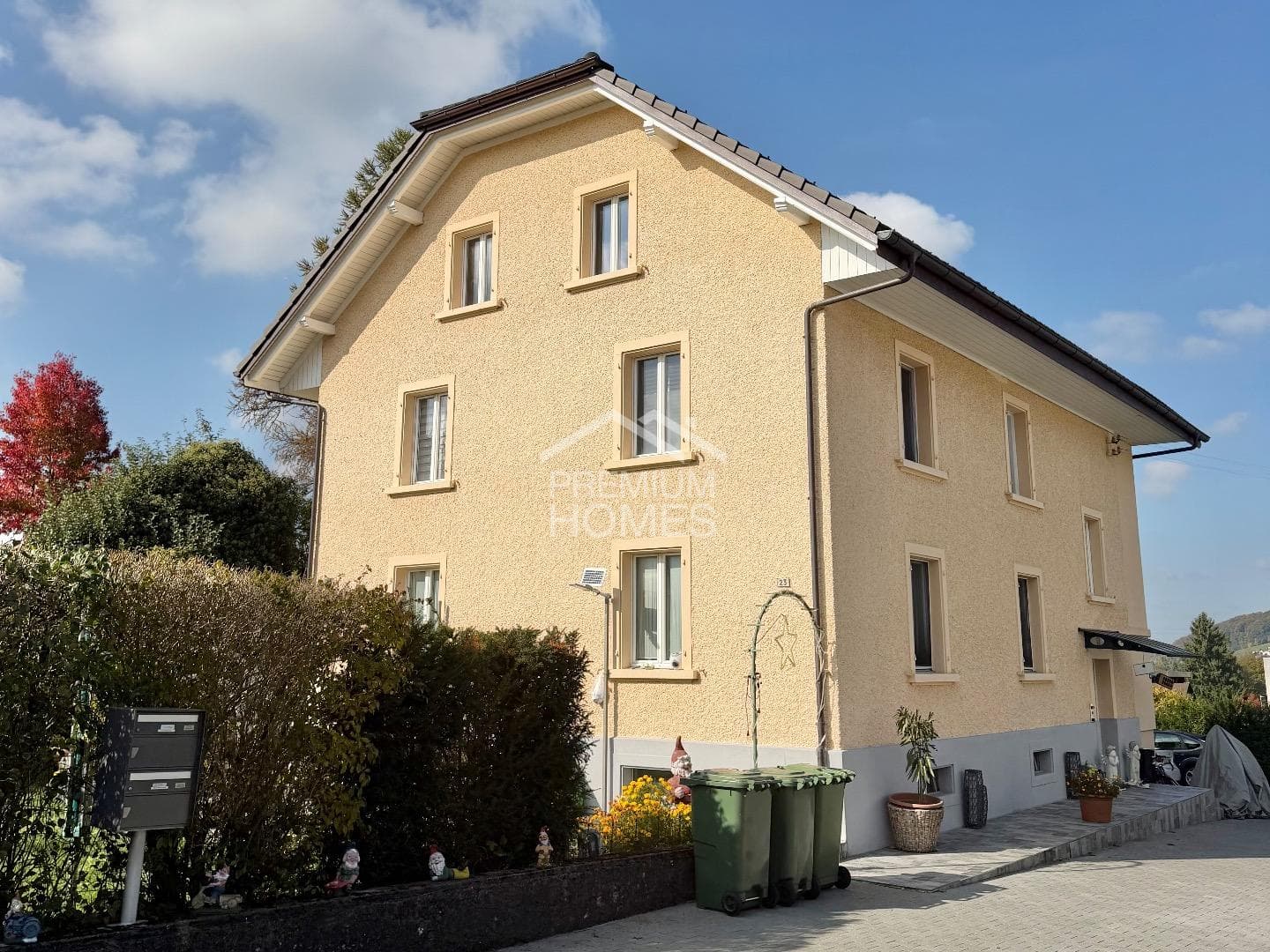 Charmantes Mehrfamilienhaus mit Ausbaupotenzial