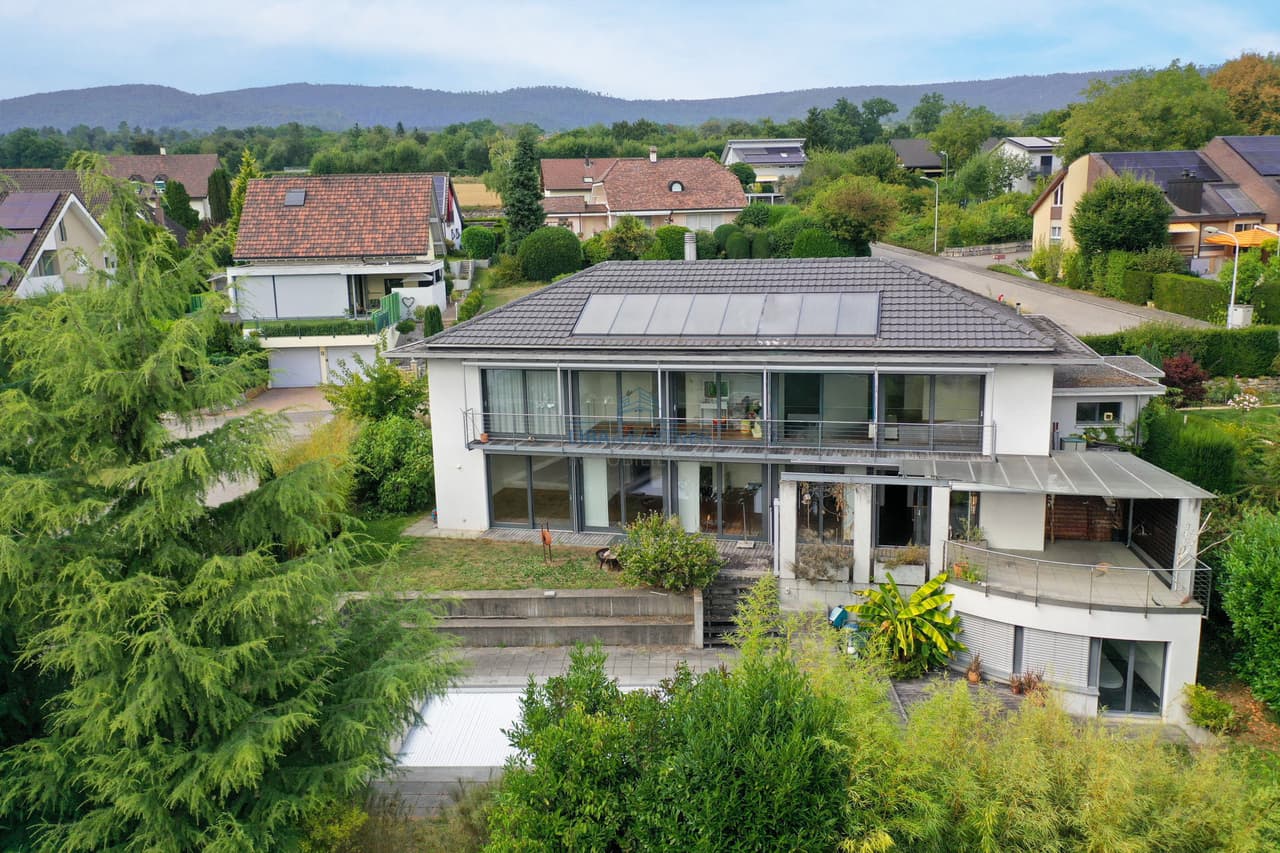 Grosszügiges Wohnanwesen mit Pool & exklusivem Ambiente in Bestlage