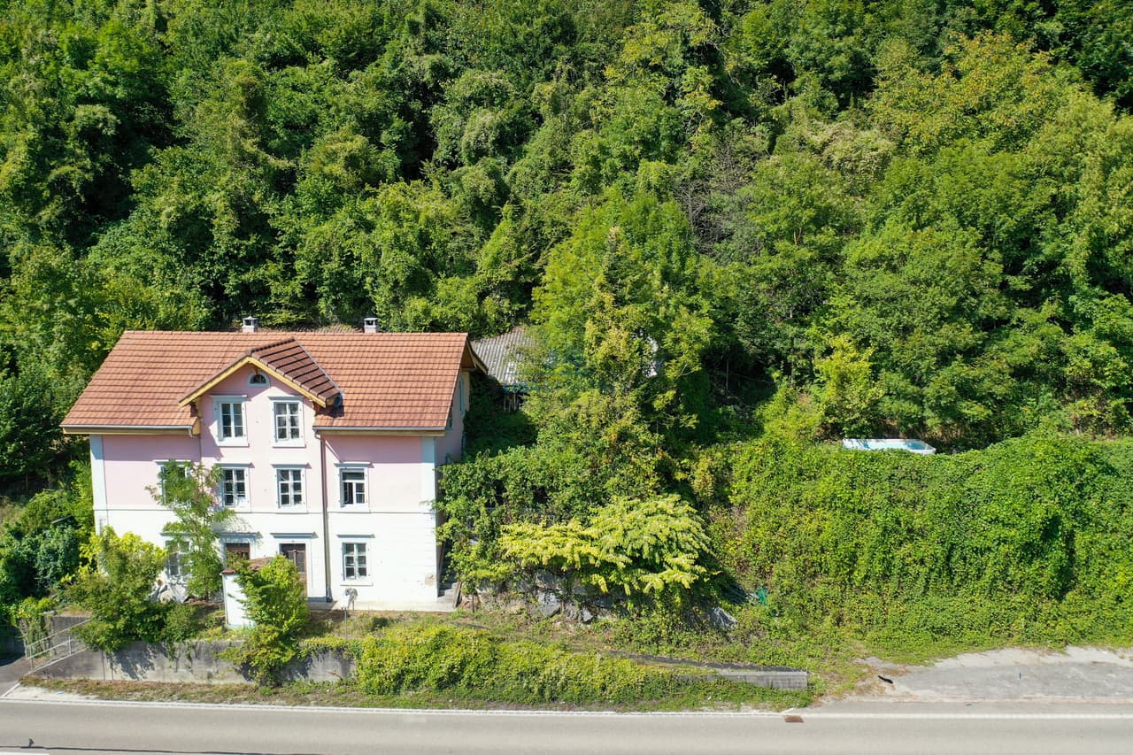 Viel Potenzial: Haus mit flexiblen Nutzungs- und Ausbauoptionen