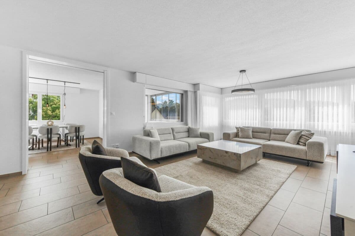 Wohnen mit Komfort und Weitblick - 5.5 Zimmer im Zentrum