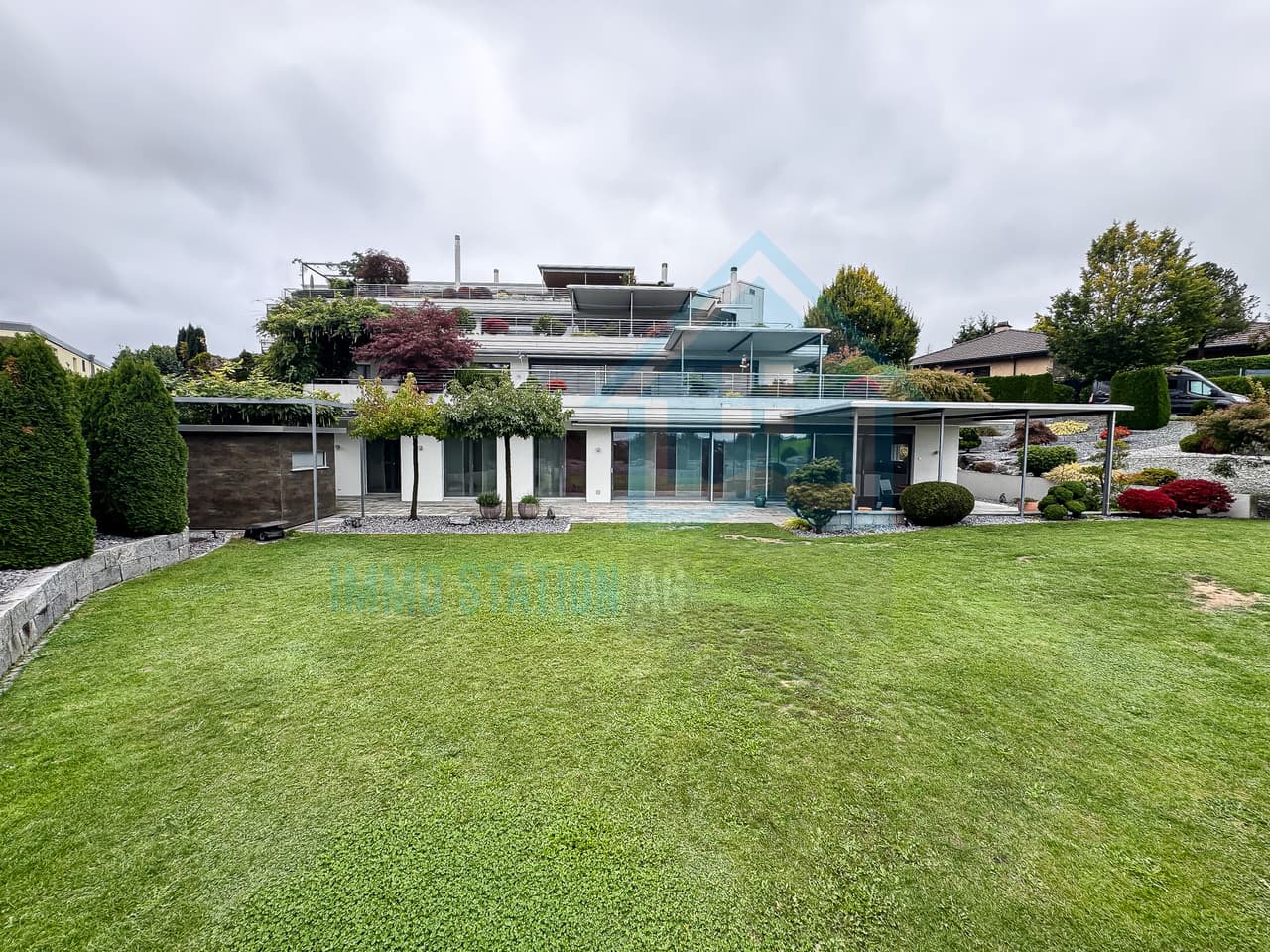 Exklusives Terrassenhaus mit Panoramablick und höchstem Wohnkomfort