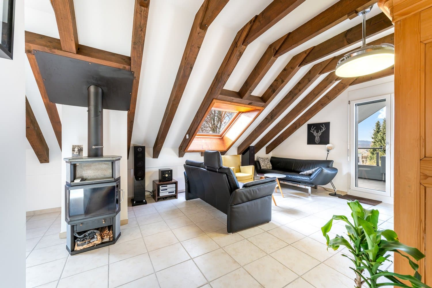 Gemütliche 4.5-Zimmer Dachwohnung mit viel Charme