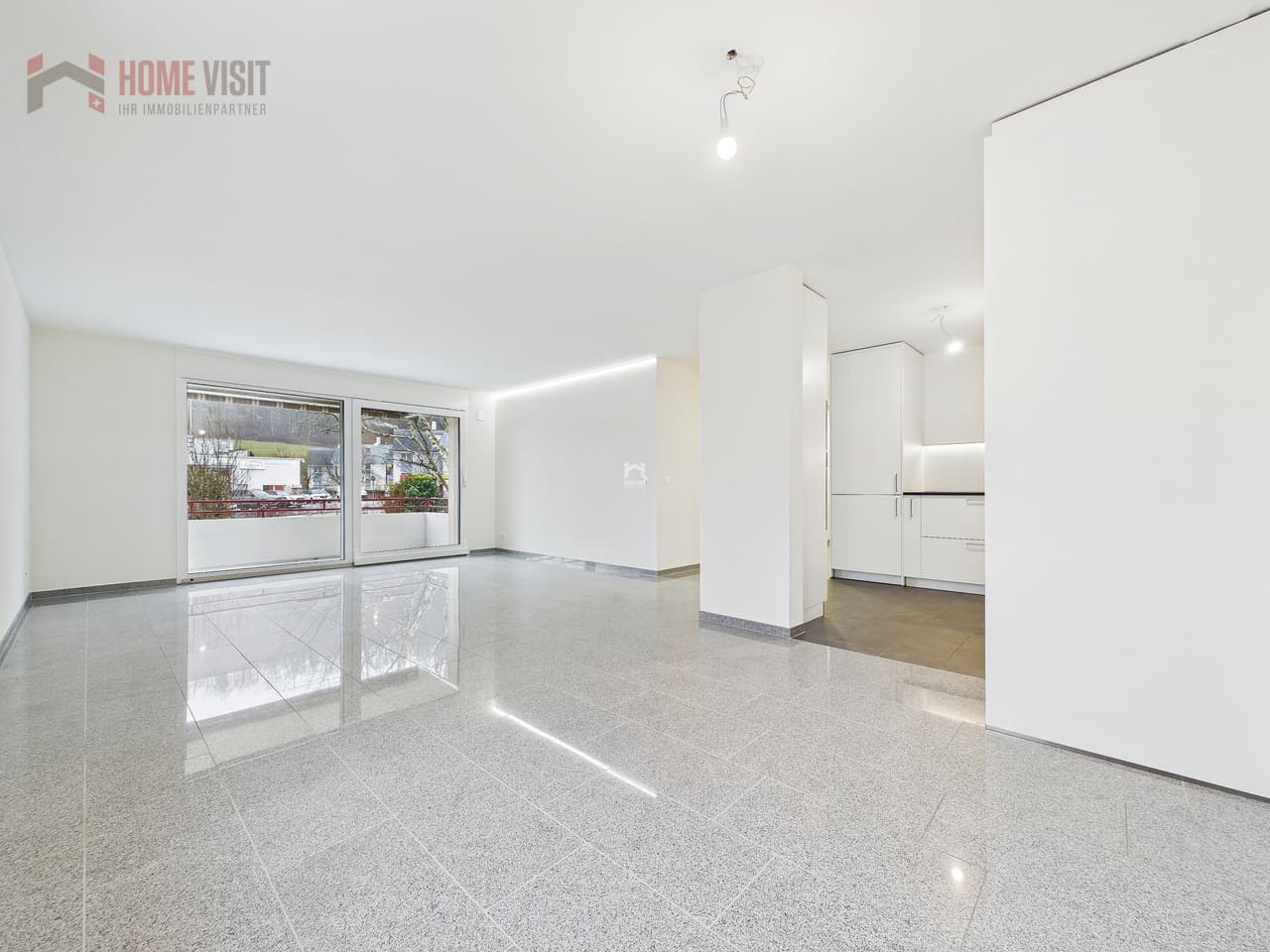 Erstbezug nach Kernsanierung - stilvoll wohnen in Zunzgen