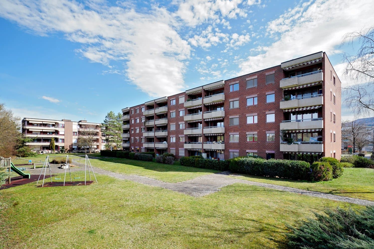 Wohnung mit Gartensitzplatz an ruhiger Lage