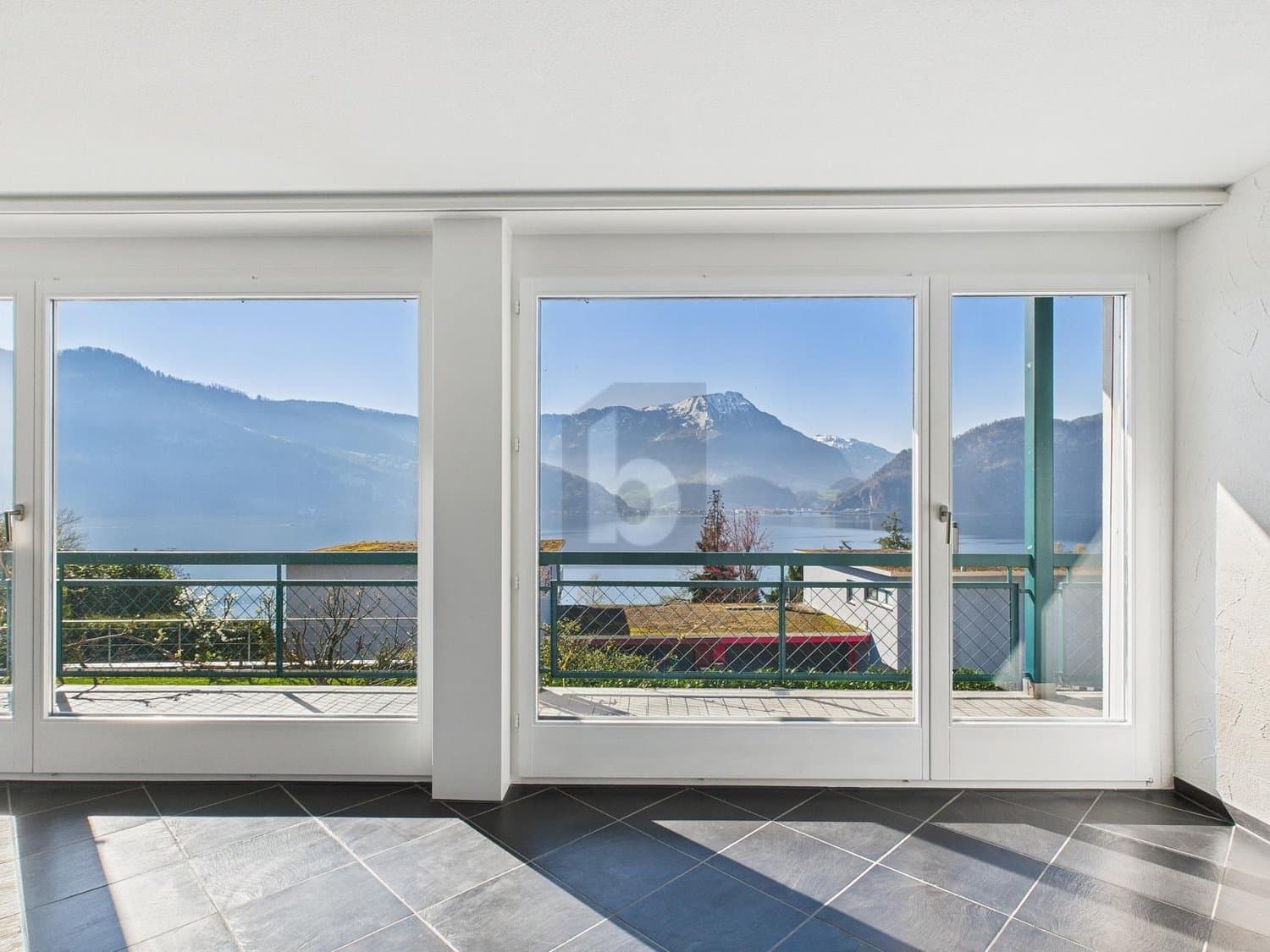 AN PRIVATER LAGE MIT EINMALIGEM PANORAMA