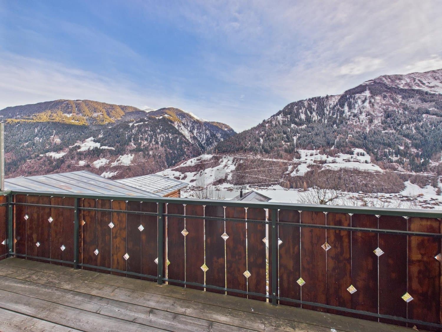 WEITBLICK MIT UNVERBAUBARER AUSSICHT