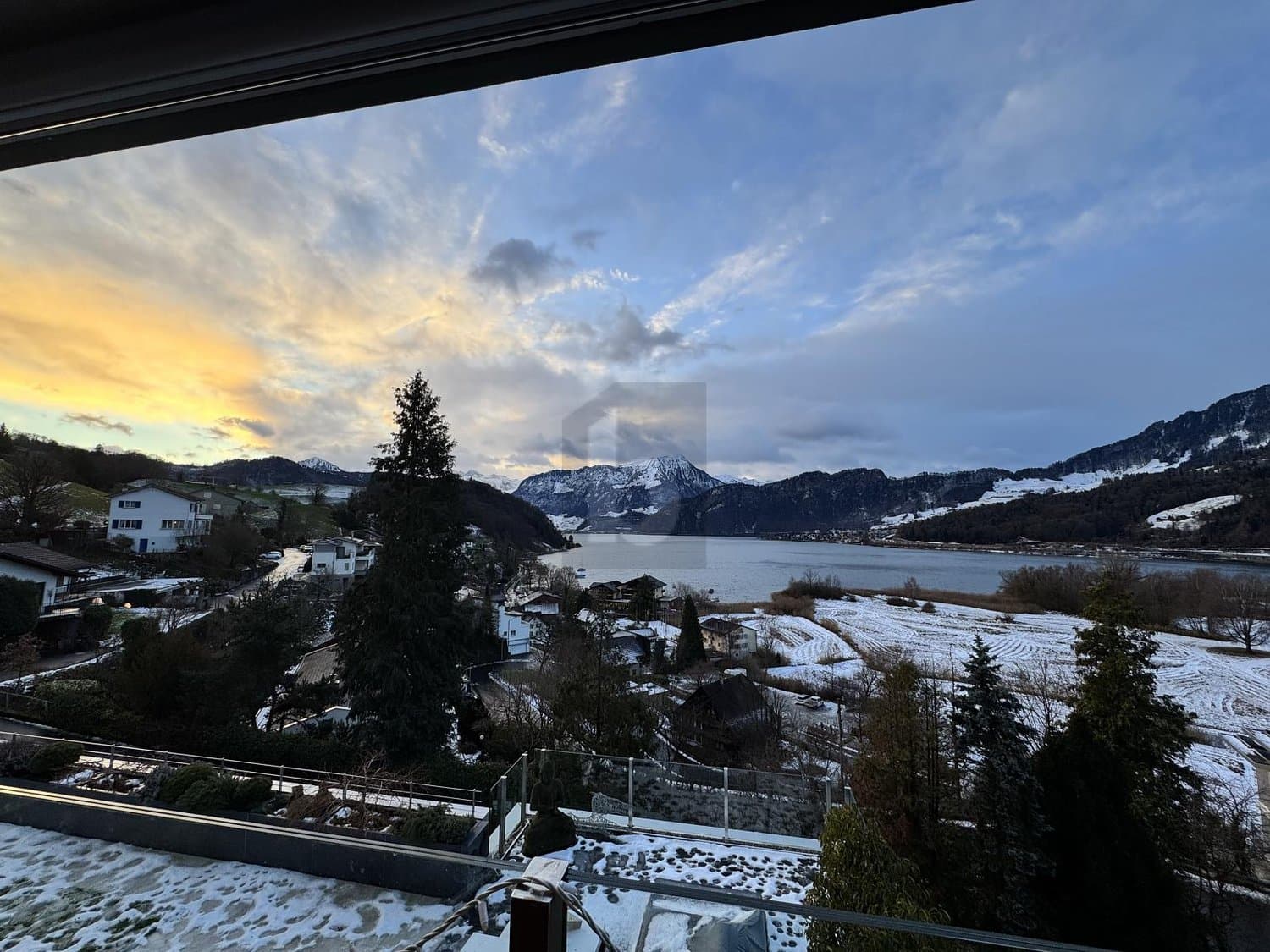 EXKLUSIVE AUSSICHT IN HERVORRAGENDER LAGE