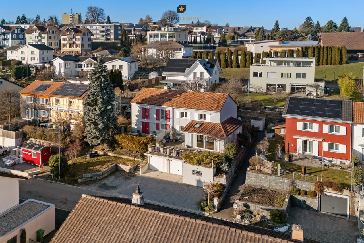 Charmantes Haus mit sonnigem Garten