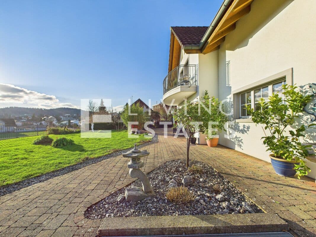 IHRE EINZIGARTIGE LANDHAUSVILLA