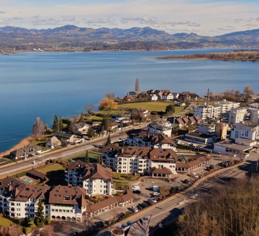 Coming Soon: Exklusive 6.5-Zimmer-Dachgeschosswohnung im Seepark Altendorf