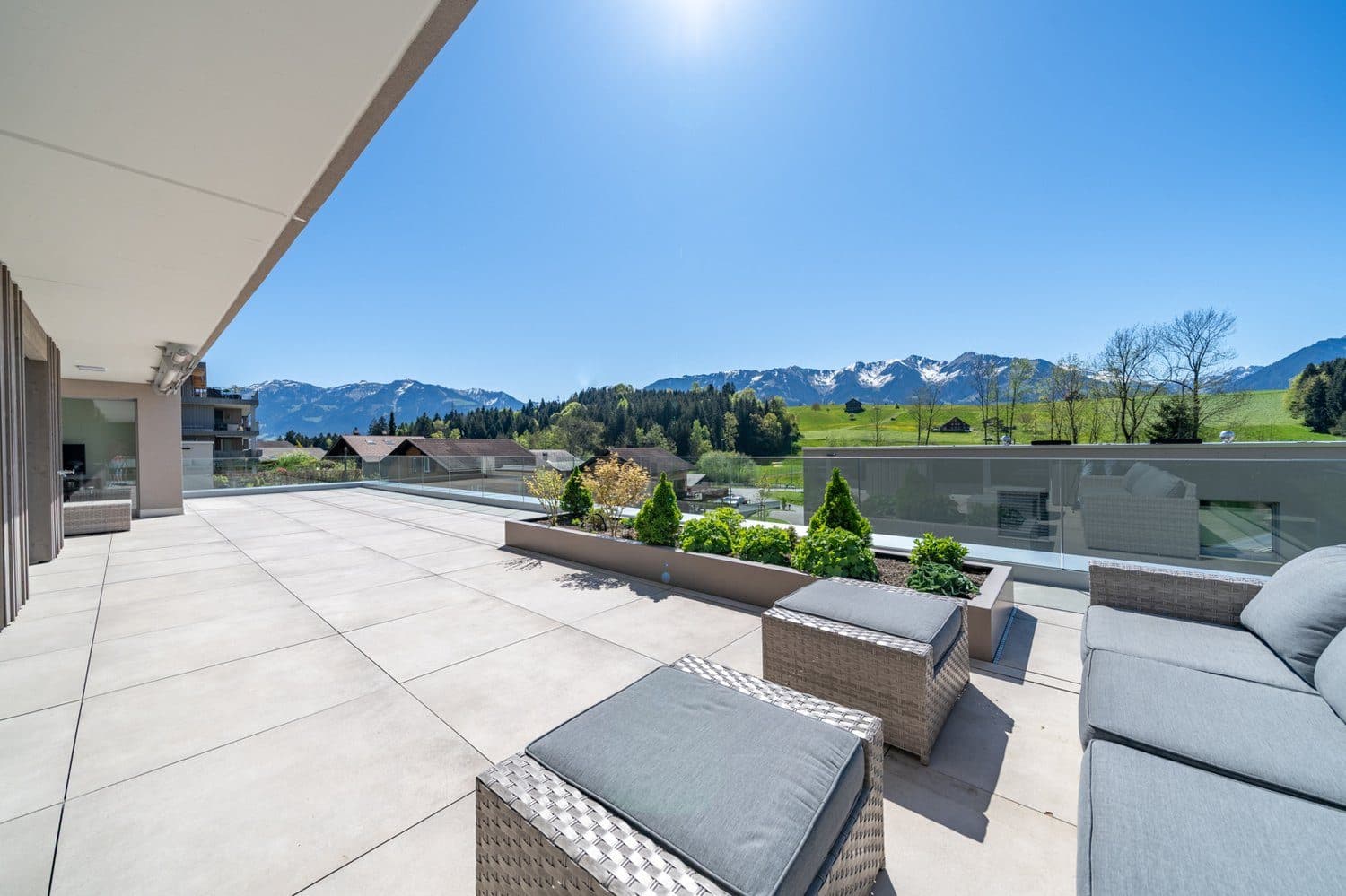 Stilvoll & entspannt leben mit Aussicht