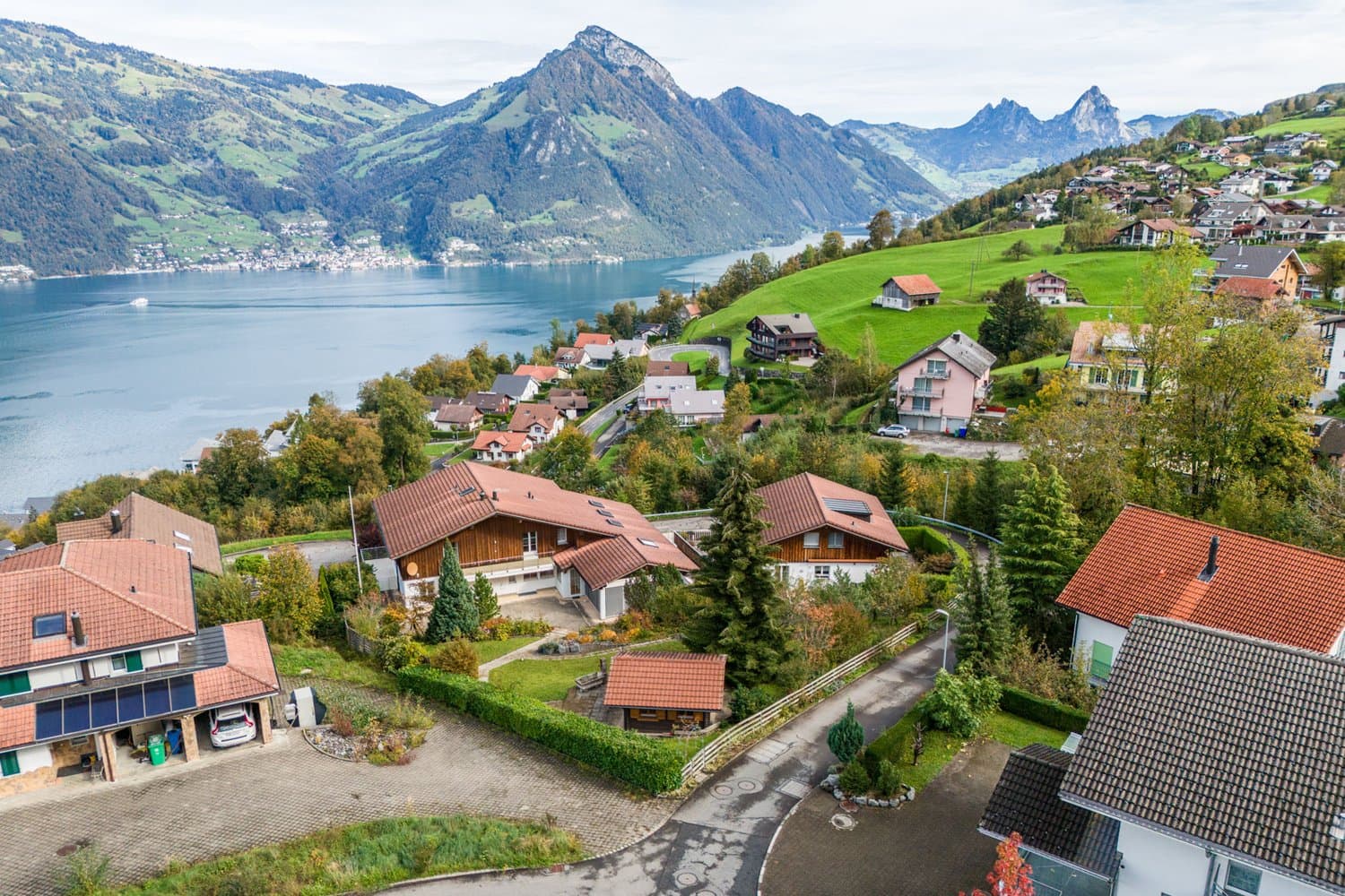 Luxusdomizil mit Renditepotenzial und Panoramalage
