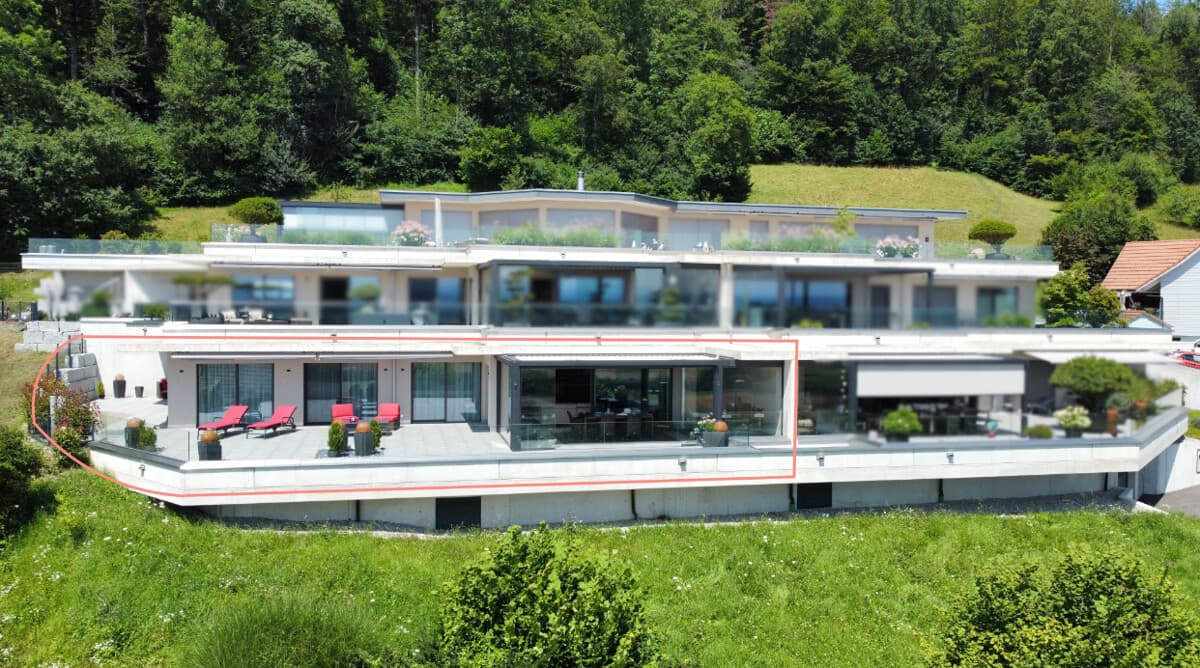 Luxuriöse Terrassenwohnung mit unverbaubarem Bergpanorama